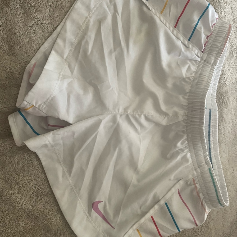 Nike dri fit girls medium athletic shorts
